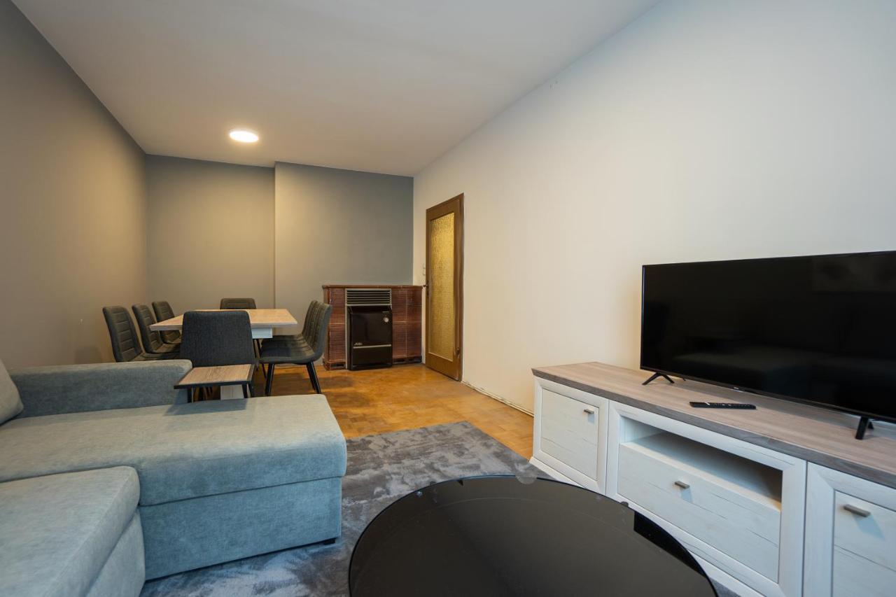 Prater Parkview: Spacious 3-bedroom With King Beds Apartment